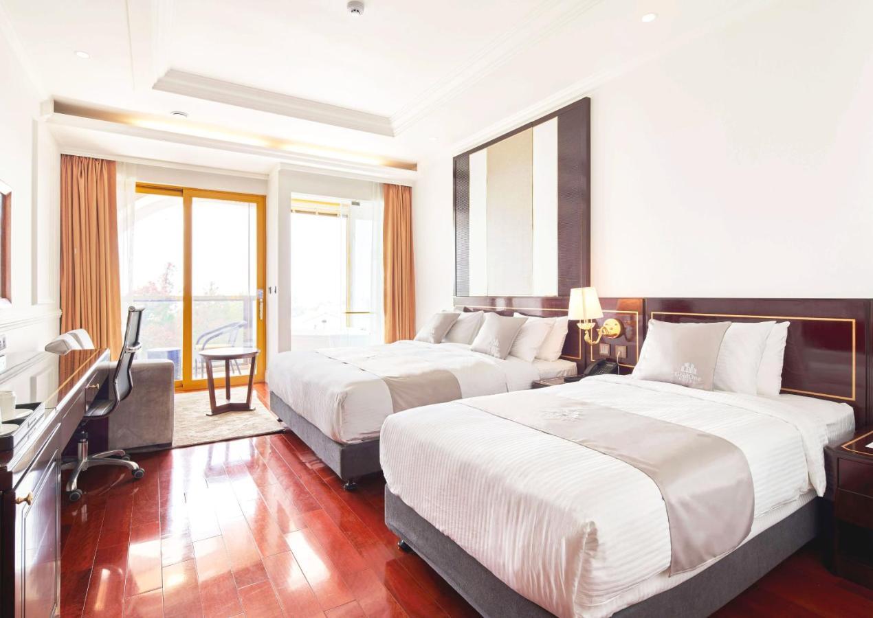 โกลด์วัน โฮเต็ล แอนด์ สวีท Hotel ซอกวีโพ ภายนอก รูปภาพ