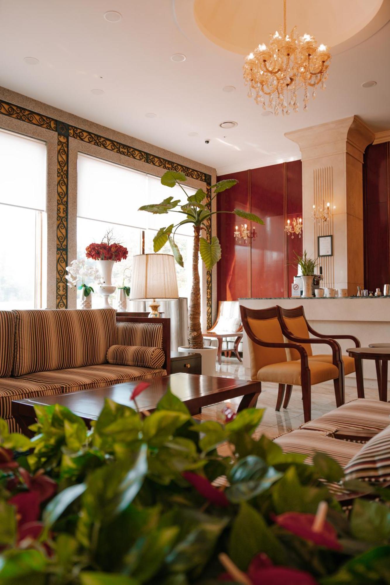 โกลด์วัน โฮเต็ล แอนด์ สวีท Hotel ซอกวีโพ ภายนอก รูปภาพ