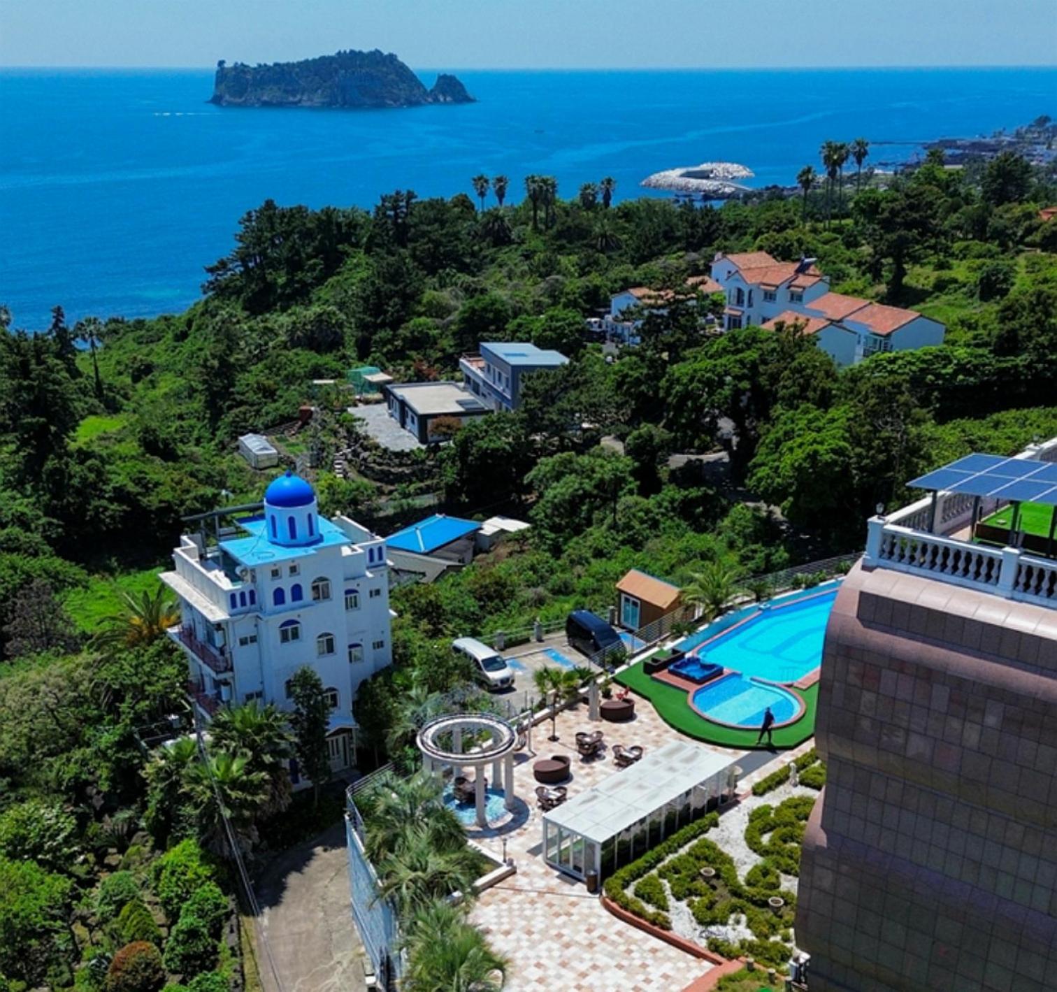 โกลด์วัน โฮเต็ล แอนด์ สวีท Hotel ซอกวีโพ ภายนอก รูปภาพ
